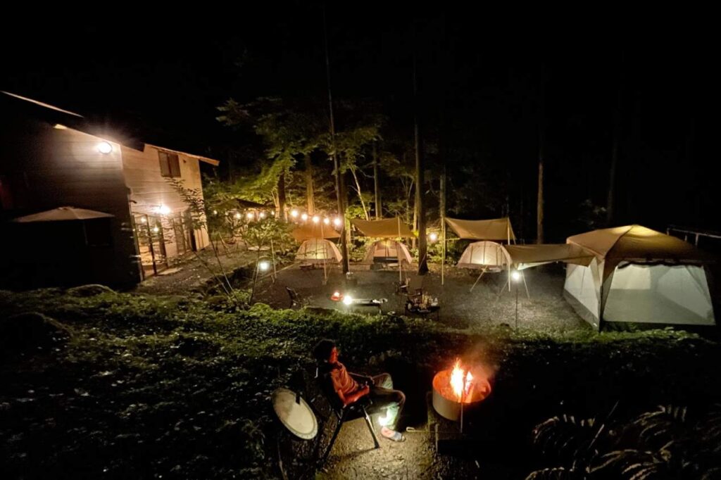 main-campsite-night