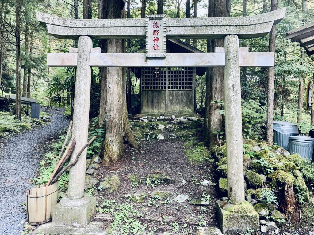 kumano-torii